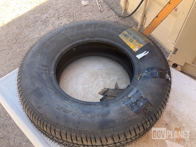 Kelly P205/75R14 Tire