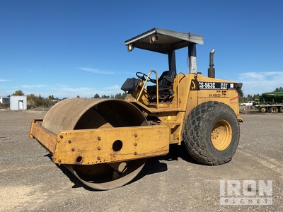 1996 Cat CS563C Smooth Drum Compactor