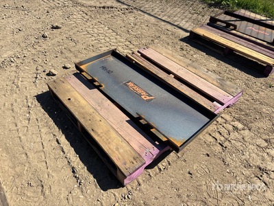 PABREAK UAP28 45 in Skid Steer Attachment Mounting Plate (Unused)