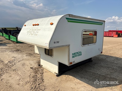 2006 Travelaire Canada MK802 MTC Auvent de camion