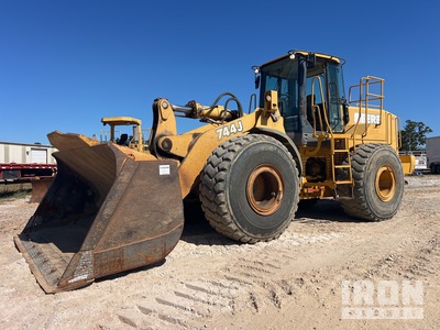 2003 John Deere 744 Wheel Loader