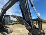 Hydraulics with Auxiliary Hydraulic Plumbing