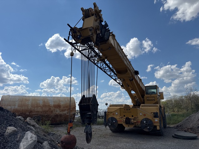 1990 Grove RT875 75 ton 4x4 Rough Terrain Crane 1990 Grove RT875 75 ton 4x4 Rough Terrain Crane