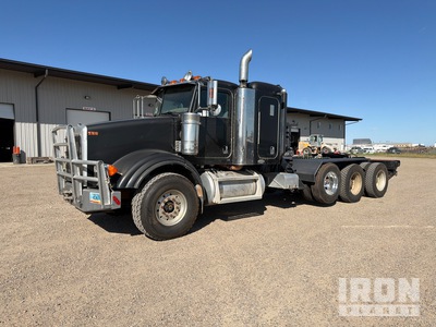 2006 Peterbilt 378 8x4 Sleeper Camion treuil