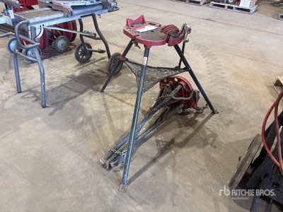 Quantity of (2) Support pour tuyau