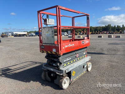2016 Skyjack SJIII3219 Electric Scissor Lift