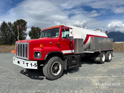 1995 International 15457 L 6x4 Water Truck