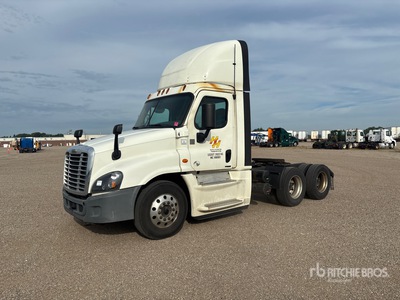 2018 Freightliner Cascadia 125 6x4 Ciągnik siodłowy T/A z kabiną dzienną