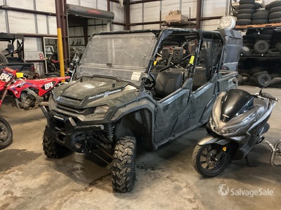 2025 Honda Pioneer 1000 4x4 مركبة متعددة الأغراض