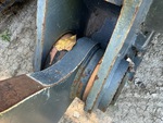 Chassis with Clavijas del cangilón al brazo elevador