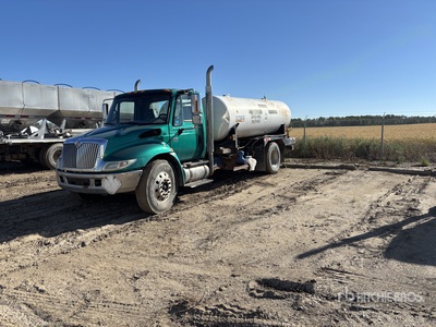 2002 International MA025 4x2 NH3 Fertilizer Nurse Truck