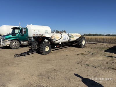 1983 Westeel Twin 4750 L NH3 Wagon Fertilizer Nurse Tank