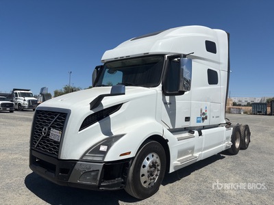 2020 Volvo VNL760 6x4 T/A Sleeper Truck Tractor