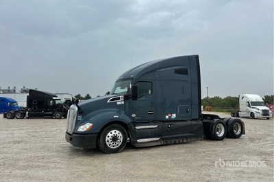 2022 Kenworth T680 6x4 Ciągnik siodłowy T/A z kabiną sypialną