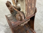 Chassis with Pins and Bushings Stick to Coupler