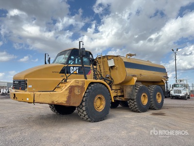 2007 Cat 740 Articulated Water Truck