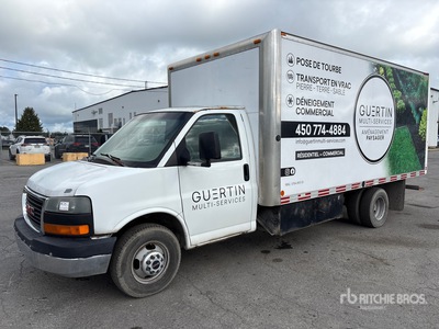 2007 GMC Savana 3500 4x2 Van Truck