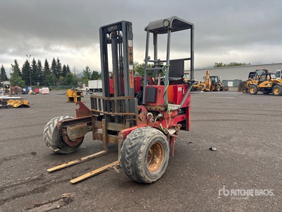 2003 Moffett M5000 5500 lb 3x3 Carrello elevatore su autocarro