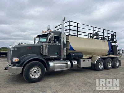 2021 Peterbilt 367 8x6 Hydroseeder Tri/A Day Cab Truck Tractor