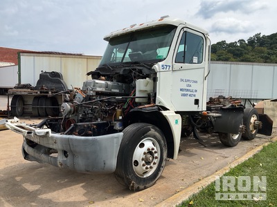 2007 Freightliner Columbia 120 6x4 Ciągnik siodłowy T/A z kabiną dzienną (Inoperable)