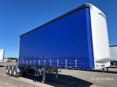 2018 MaxiTrans 7.5 m Tri/A B-Double Lead Curtain Side Trailer