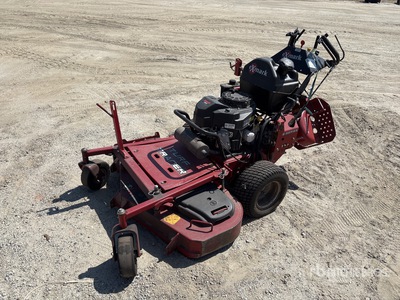 2023 Exmark Turf Tracer S-Series Stand-On 48 in Cortacéspedes