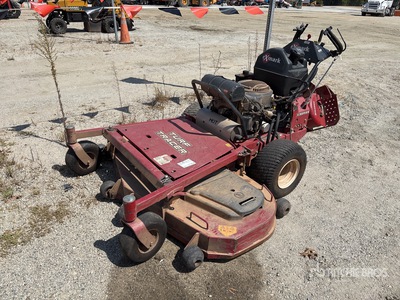 2023 Exmark Turf Tracer X-Series 4x2 Stand-On 60 in Kosiarka do trawy