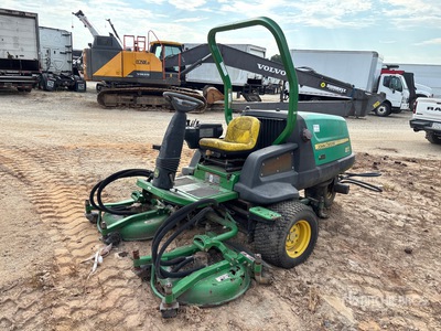 2021 John Deere 7400 4x2 Ride-On Lawn Mower