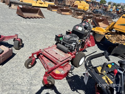 2024 Exmark Turf Tracer S-Series Stand-On Tondeuse à gazon