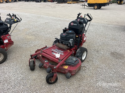 2024 Exmark Turf Tracer S-Series Stand-On جزازة العشب
