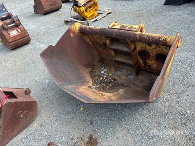 Gradall 60 in V-Ditching Excavator Bucket