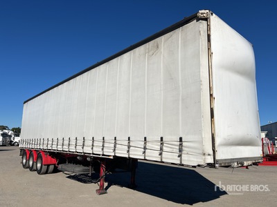 2004 Barker 13.4 m Tri/A Curtain Side Trailer