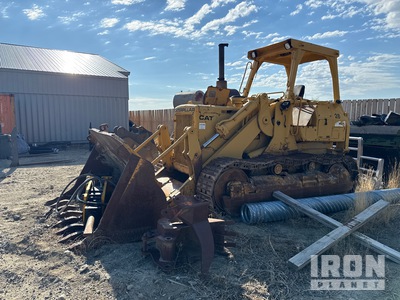 Cat 977 جرافة محملة مجنزرة
