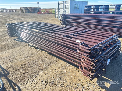 Quantity of (12) 2026 BYT MRSDRP12 16 ft 7 Rail Ranch Panneau pour bétail (Unused)