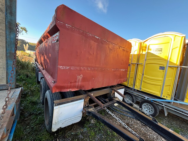 2005 MEC 4/Axle Tipping Trailer