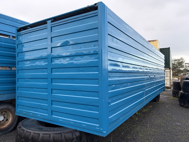 2000 Nationwide Stockcrates x 7.3 m Body