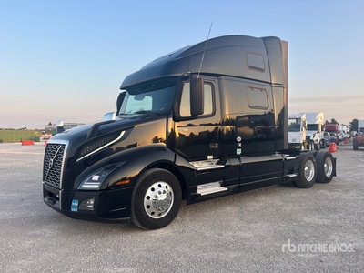 2021 Volvo VNL860 6x4 T/A Sleeper Truck Tractor