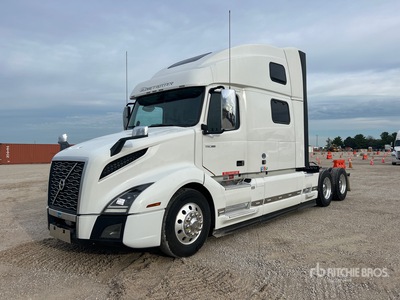 2021 Volvo VNL860 6x4 Cabeza Tractora Cabina Dormitorio