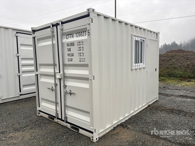 2026 12 ft H 8'2" W 7'5" Container per stoccaggio