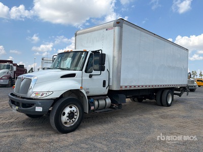 2018 International 4300 4x2 Furgonetka