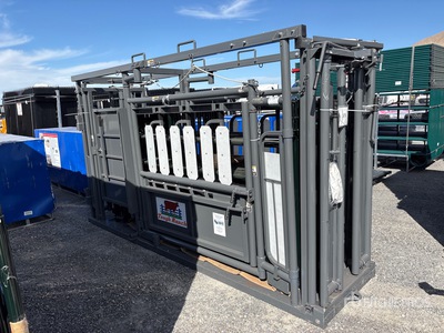 2026 RanchMaster LLG300 Squeeze Chute (Unused)