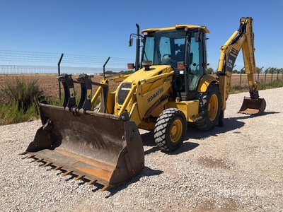 2007 Komatsu WB93R-5 4x4x4 Backhoe Loader