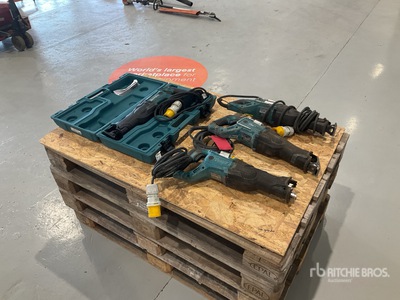 Quantity of (4) Makita Reciprocating Saw Divers - Outils à main