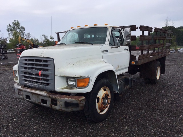 1995 Ford F800 Flatbed Truck 1995 Ford F800 Flatbed Truck