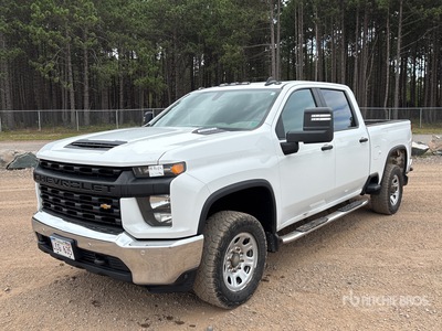 2020 Chevrolet Silverado 3500 4x4 Crew Cab Pickup