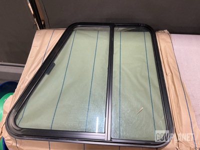 (2) 64-7877-2L Vehicular WIndows