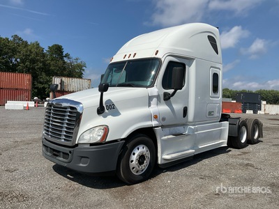 2015 Freightliner Cascadia 125 S/A Sleeper Truck Tractor