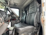 Cab with Seats/armrests