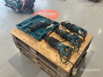 Quantity of (4) Makita Reciprocating Saw Divers - Outils à main
