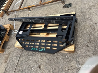 2026 GIYI GY-DHC Skid Steer Forks (Unused)